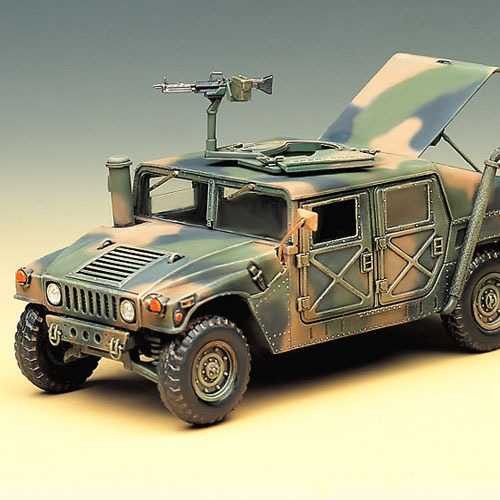 Academy -  Academy 13241 - M-1025 ARMORED CARRIER (1:35)