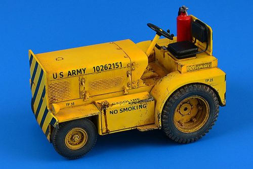 Aerobonus - Minneapolis-Moline MT-40 Tow Tractor(US- NAVY)