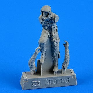 Aerobonus - U.S.A.F. fighter pilot-pressure suit1960