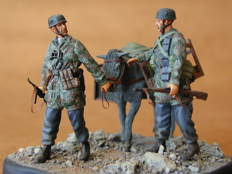 CMK - Deutsche Fallschirmjäger mit Maultier