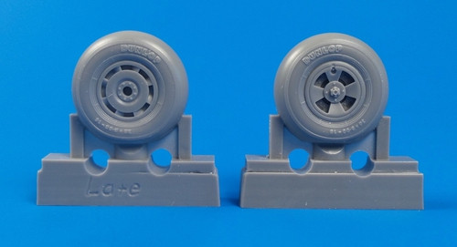 CMK - Tempest Mk.II/V/VI-main wheels late type