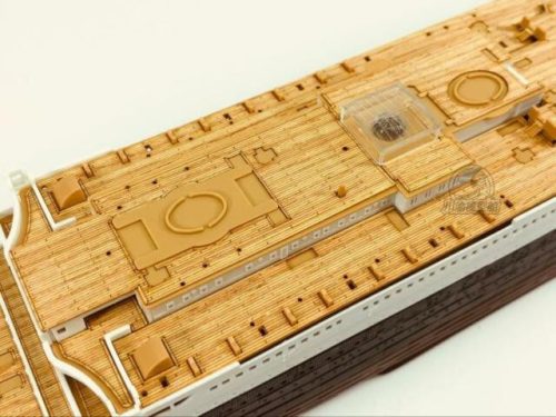 Flyhawk - Wood Deck RMS Titanic