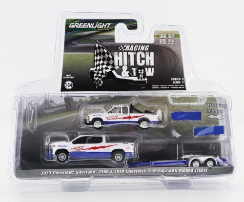 Greenlight - CHEVROLET SILVERADO 1500 PICK-UP 2023 WITH TRAILER + S-10 PICK-UP BAJA 1989 WHITE RED BLUE