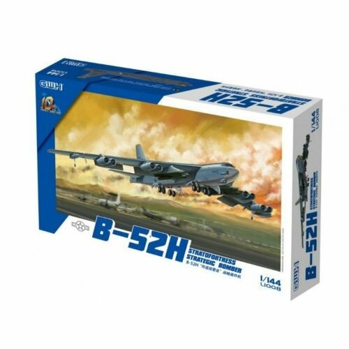 Great Wall Hobby - 1:144 B-52H Stratofortress Strategic Bomber