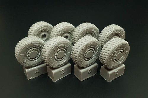 Hauler - JGSDF Type 16 Wheels (Tamiya kit)