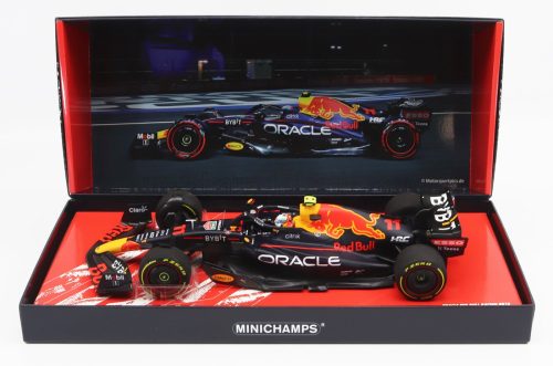 Minichamps - RED BULL F1  RB18 TEAM ORACLE RED BULL RACING N 11 POLE POSITION SAUDI ARABIA GP 2022 SERGIO PEREZ MATT BLUE YELLOW RED