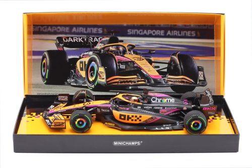 Minichamps - McLAREN  F1  MCL36 MERCEDES TEAM MCLAREN N 3 5th SINGAPORE GP 2022 DANIEL RICCIARDO ORANGE LIGHT BLUE