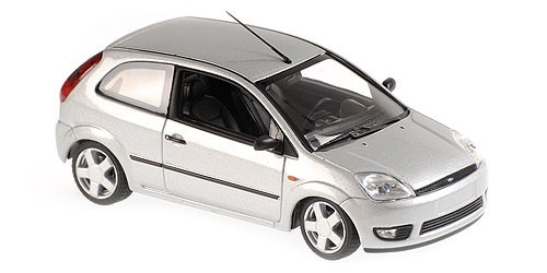 Minichamps - FORD FIESTA - 2002 - SILVER - MAXICHAMPS