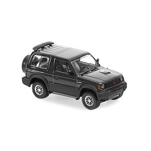 Minichamps - 1:43 Mitsubishi Pajero Swb - 1991 - Black - Maxichamps