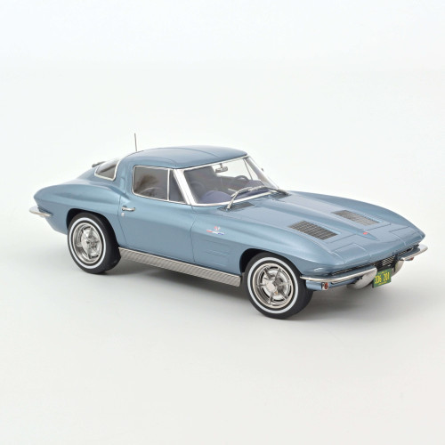 Norev - 1:18 Chevrolet Corvette Sting Ray 1963 - Light Blue Metallic