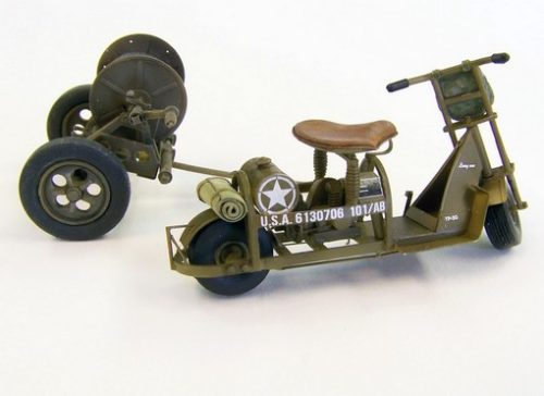 Plus Model - U.S. airborne scooter with reel