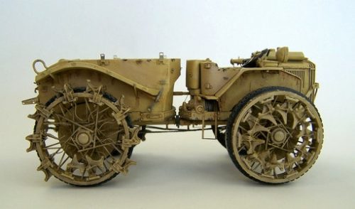 Plus Model - Artillery Tractor Pavesi P4