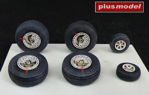 Plus Model - Wheels for EC-121 Warning Star