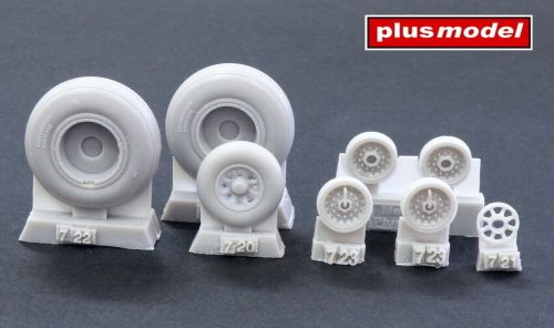 Plus model - B-24 Liberator wheels groved