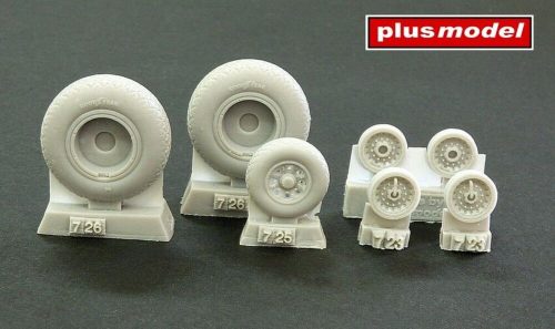 Plus model - B-24 Liberator wheels with diamond tread