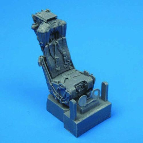 Quickboost - F-4 ejection seats with safety belts