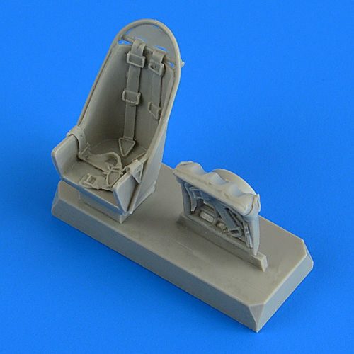 Quickboost - Ju 87B Stuka seats with safety belts for Airfix