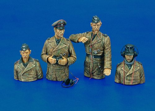 Royal Model - Waffen SS Tiger I crew - 3/2 fig-WWII