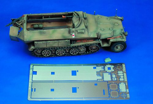 Royal Model - Sd.Kfz. 251C part 3 (for Dragon kit)