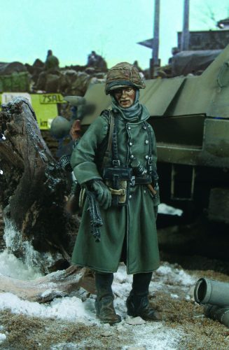 Royal Model - SS Machine Gunner-WWII