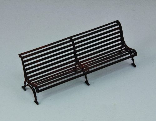 Royal Model - Park bench