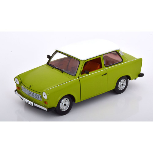 Sunstar - 1:18 Trabant 601 Green