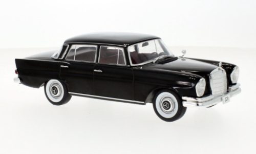 WHITEBOX - 1:24 Mercedes 220 (W111), black, 1959 - WHITE BOX